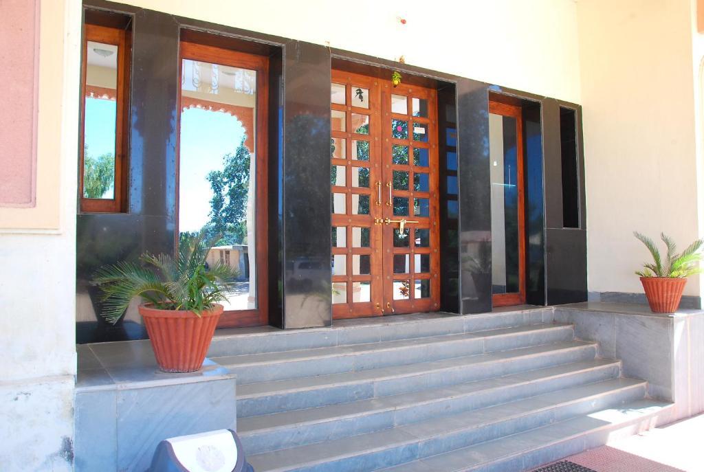 Chandra Hill Resort 拉那克普 外观 照片